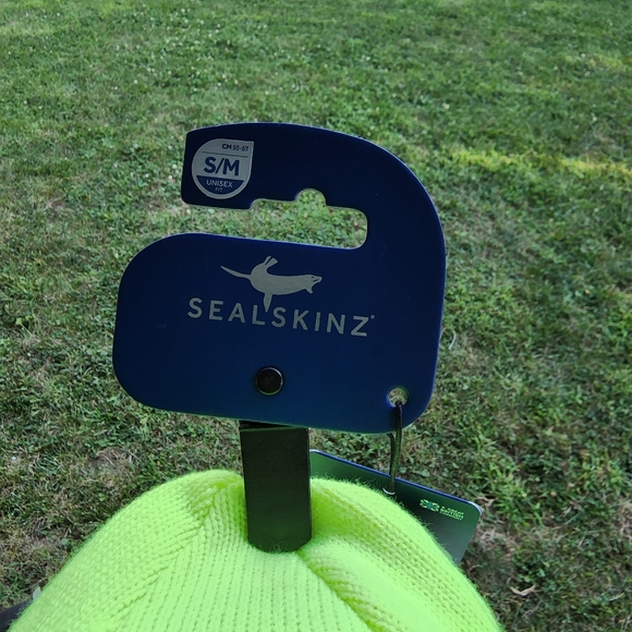 ❄️🌡❄️Waterproof cold weather beanie toboggan stocking hat sealskinz men's neon. - Picture 8 of 12